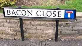 Bacon Street Sign