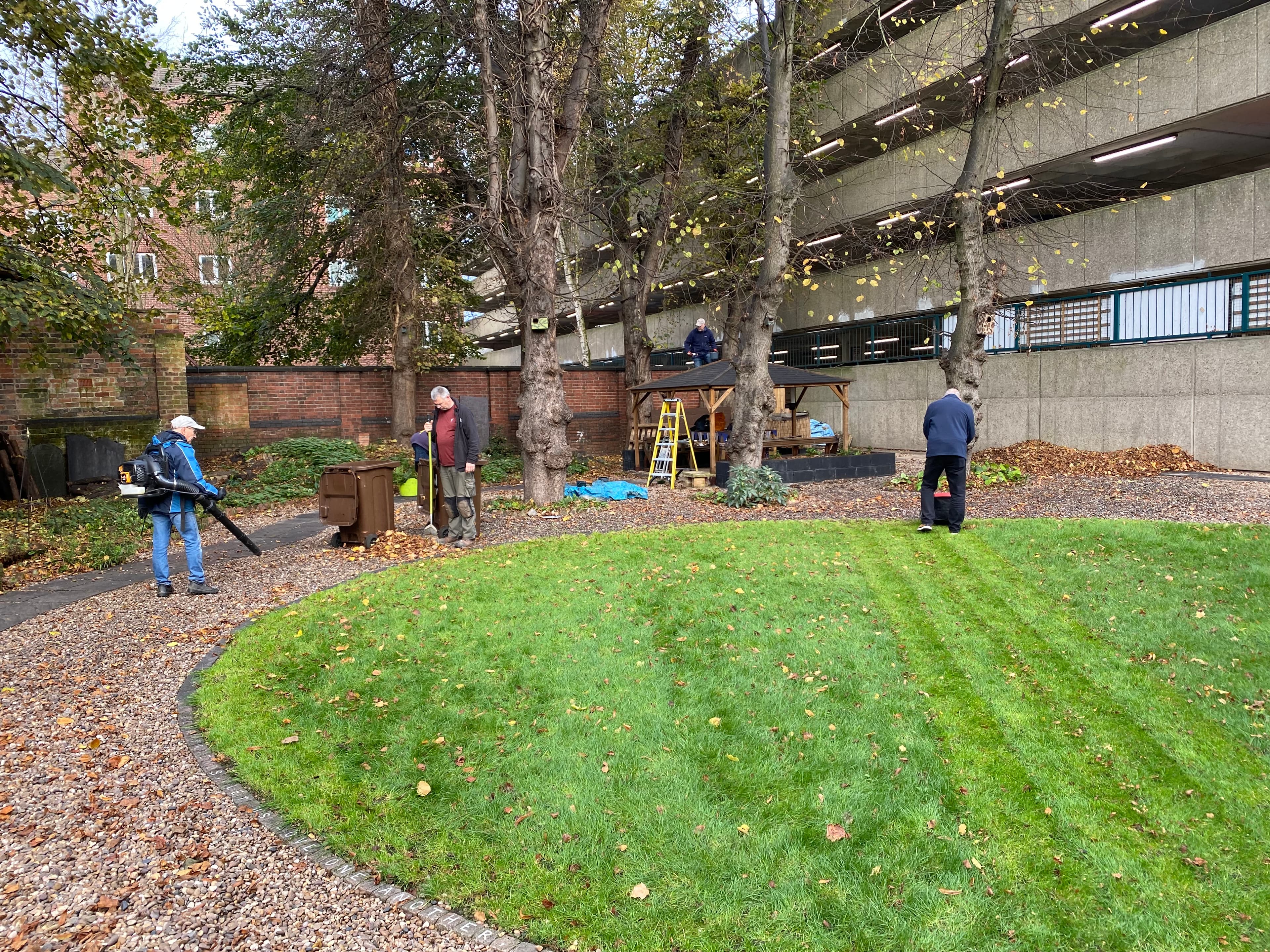 St. Werburgh's Churchyard - Picture 2